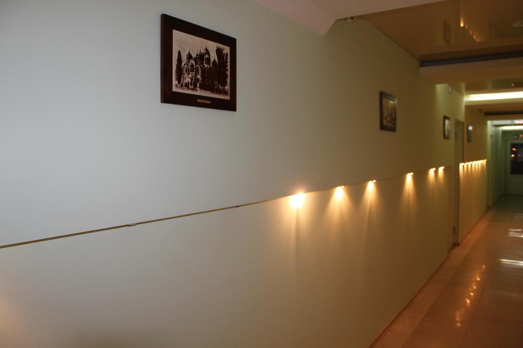 Westend Hostel Kyiv Exterior photo